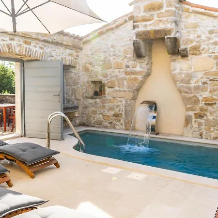 Holiday home Cottage, Potpican Potpican